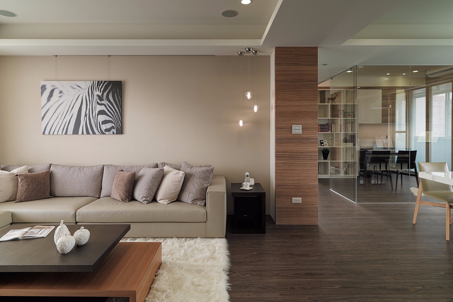 现代简约风格三居室沙发背景墙装修效果图