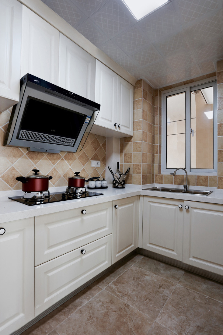 二居室简美风格厨房装修效果图