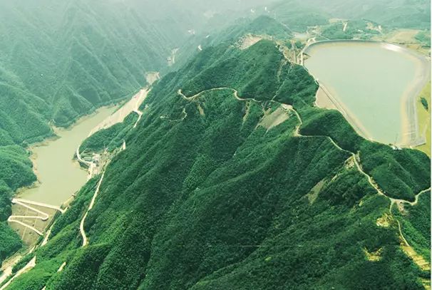 030303江南天池天荒坪盤山公路的終點便是江南天池,同時也是