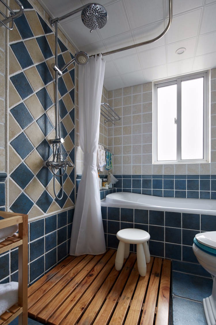 三居室现代美式风格淋浴房装修效果图
