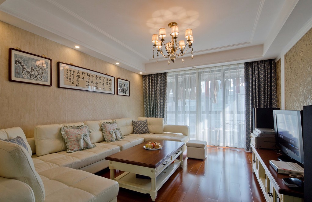 130平米装修,三居室装修,15-20万装修,客厅,简欧风格,沙发背景墙,沙发,暖色调