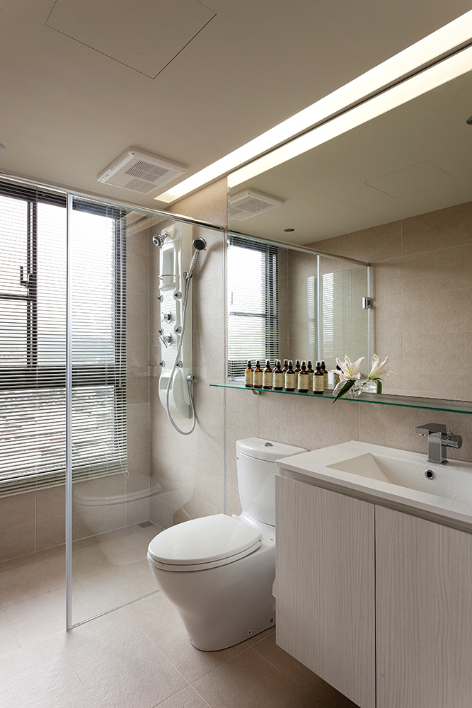 130平现代风格淋浴房装修效果图