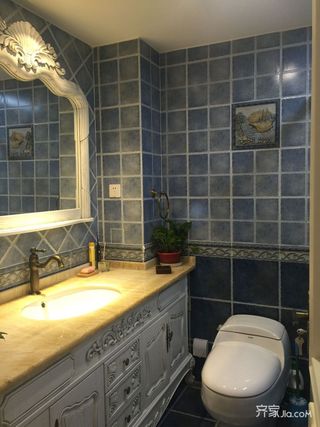 美式风格二居室卫生间装修设计效果图
