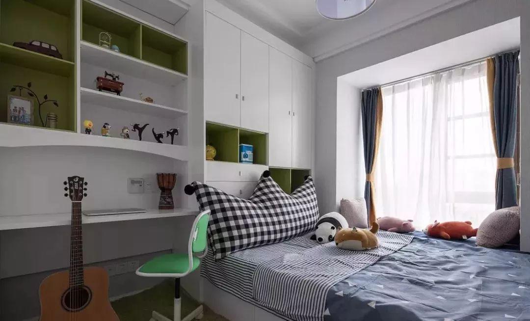 榻榻米房里的书桌如何做即好看又实用