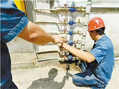 3.建议在水表附近管道上安装流量控制设备,比如阀门和过滤设备.4.