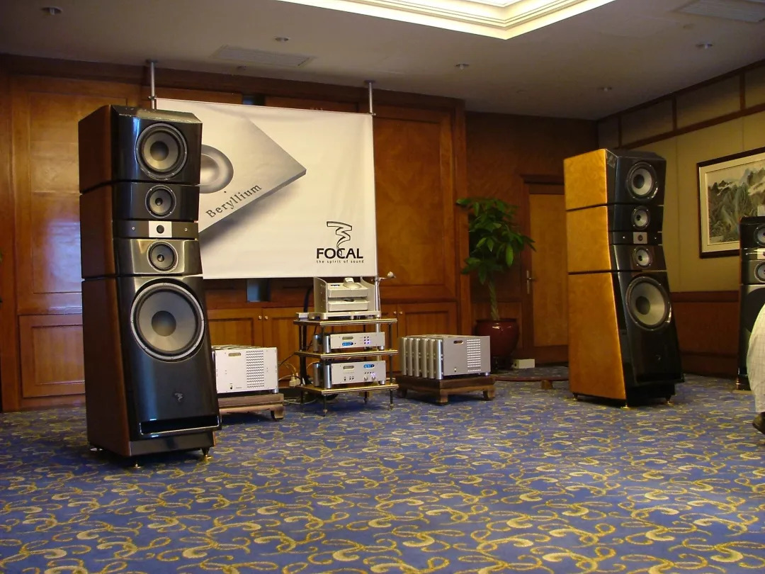 james,jvc,jr-transrotor,kef,martinlogan,marantz,meyersound