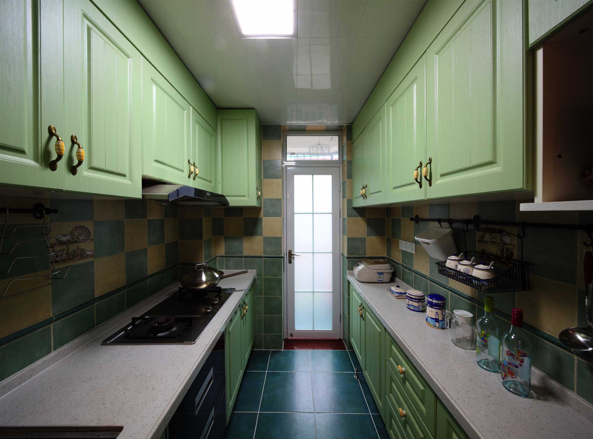 地中海风格二居室厨房装修效果图