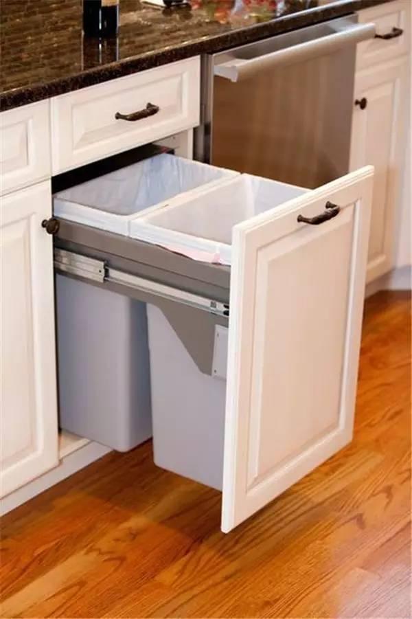厨房里的垃圾箱，现在流行这样设计！