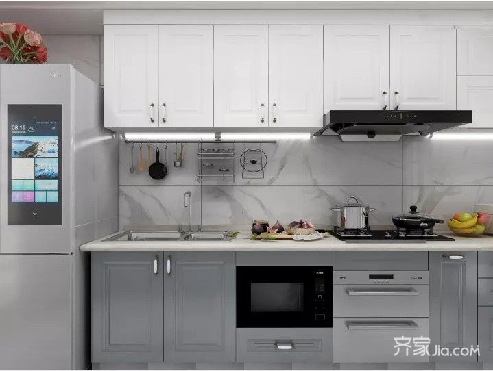 厨房是一字型橱柜,开起来空间很宽阔