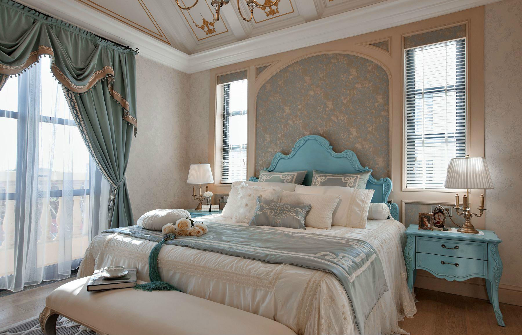 法式风格别墅卧室装修效果图