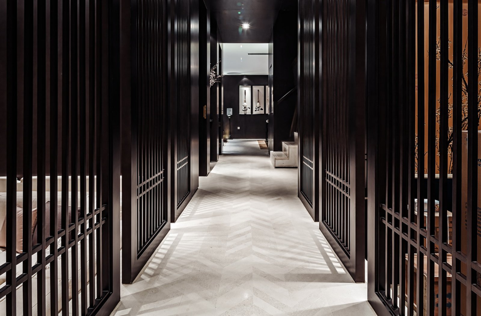 新中式别墅走廊装修设计效果图
