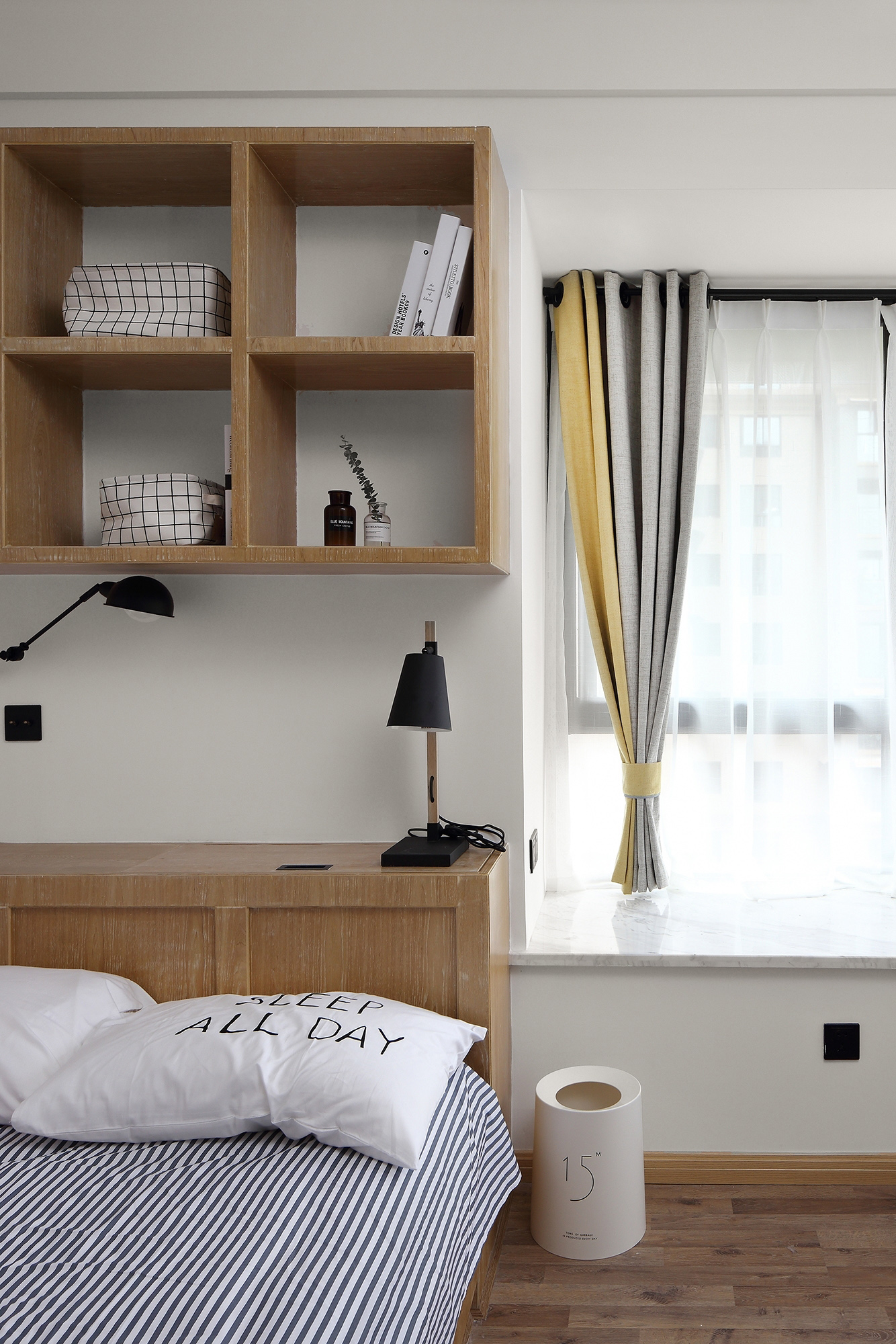 欧式小卧室飘窗装修效果图 – 设计本装修效果图