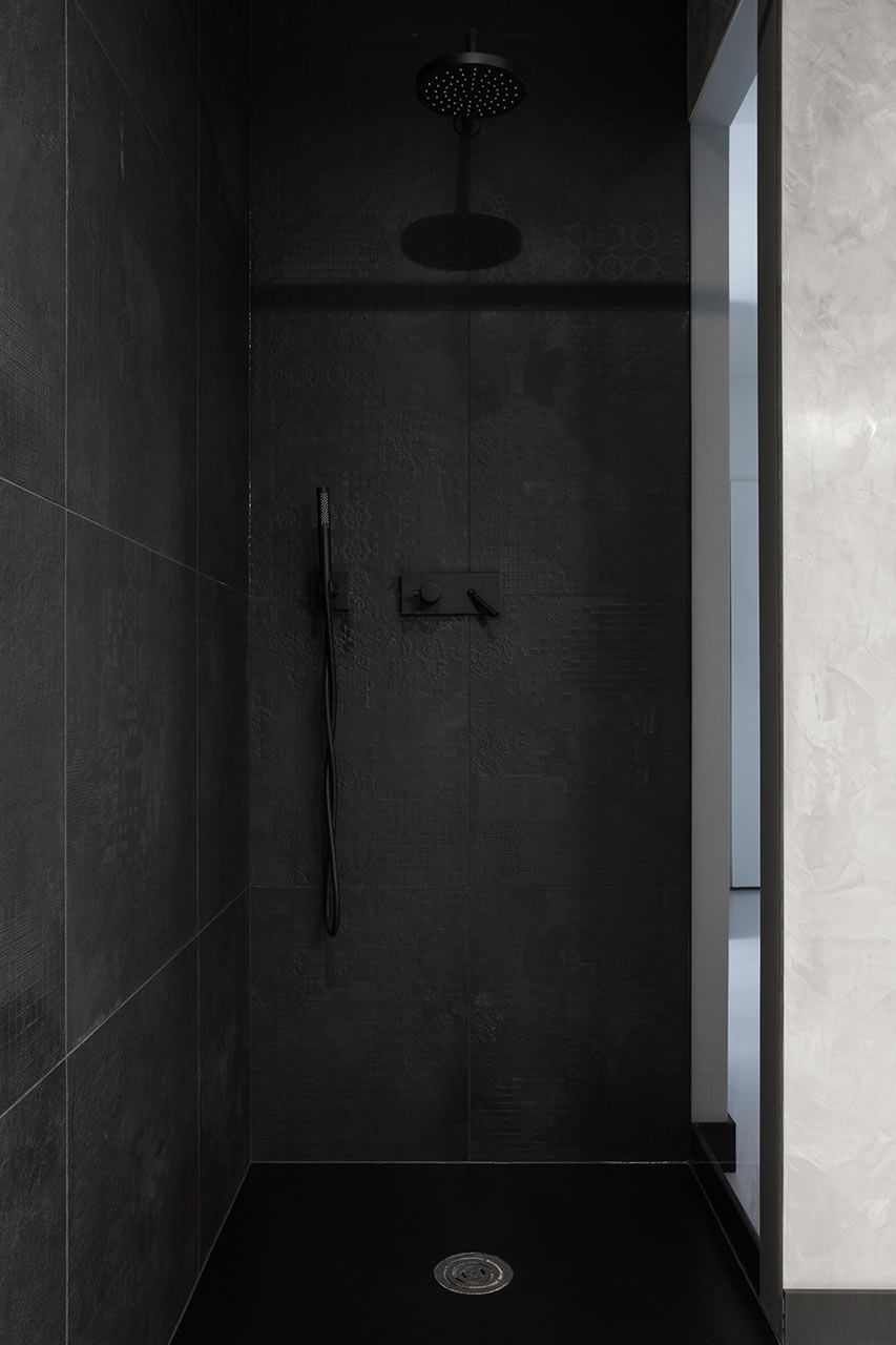 黑白简约风公寓淋浴房装修效果图