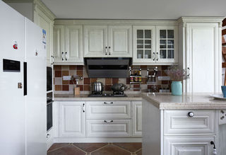 136平美式风格厨房装修效果图