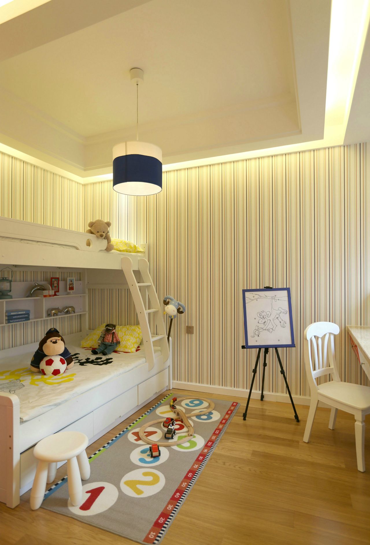 二居室现代简约儿童房装修效果图