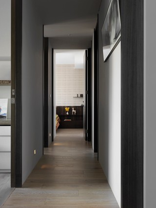 170平现代三居室走廊装修效果图