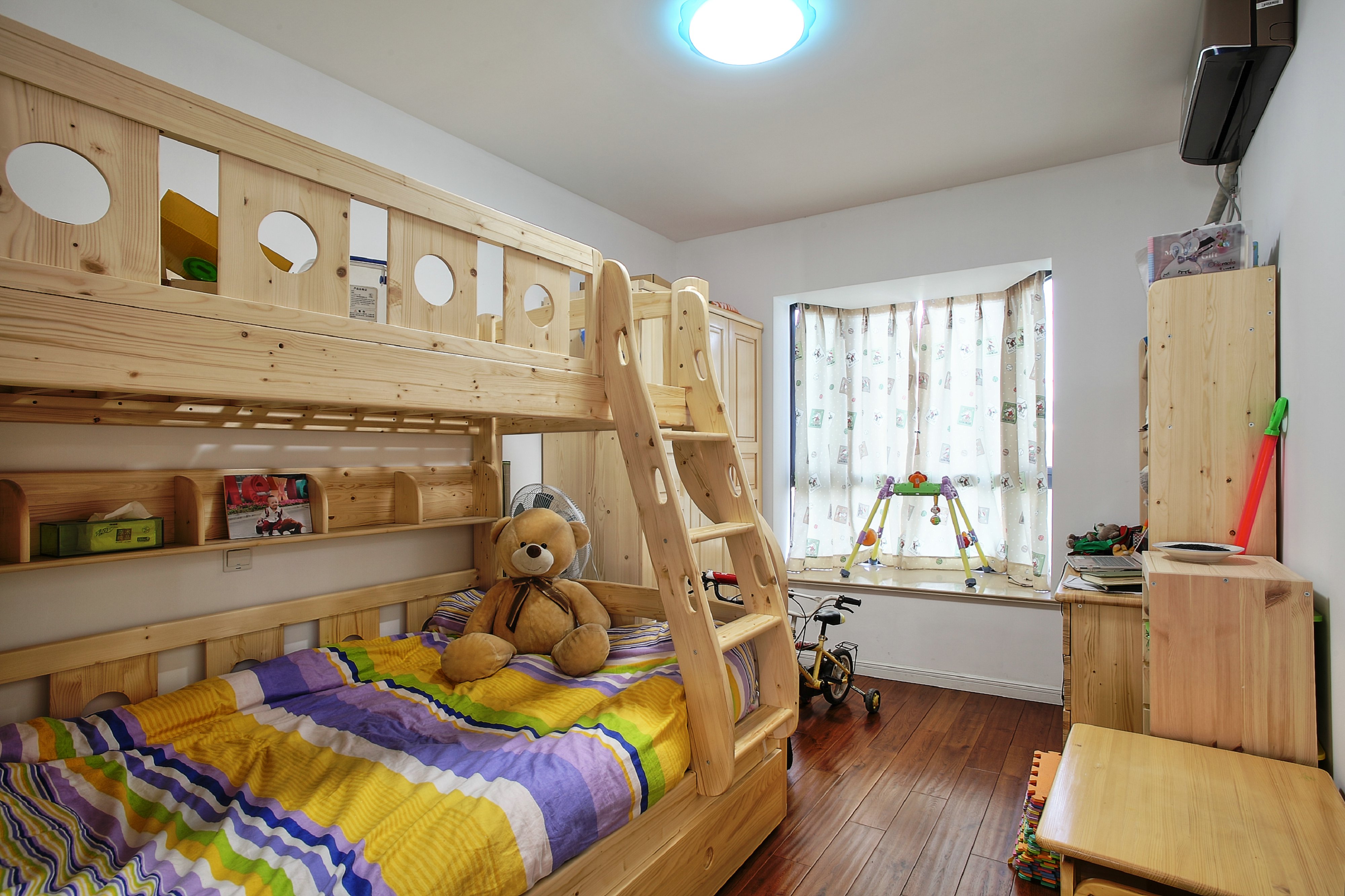 128平美式风格儿童房装修效果图