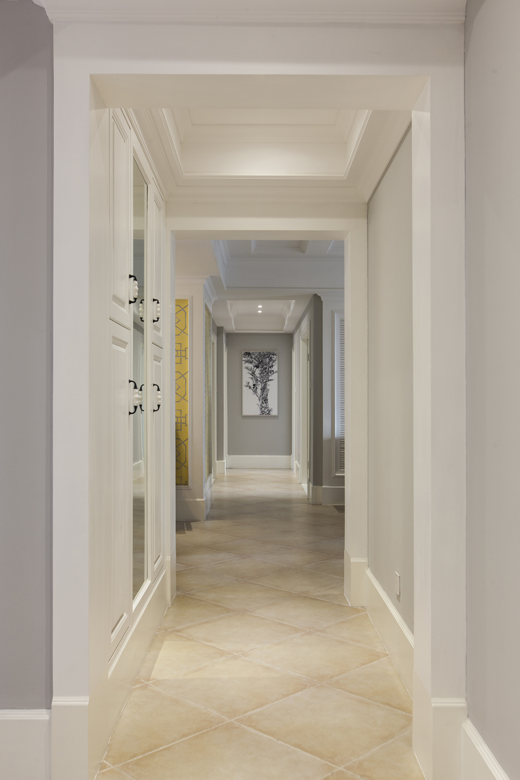 四居室美式风格走廊装修效果图