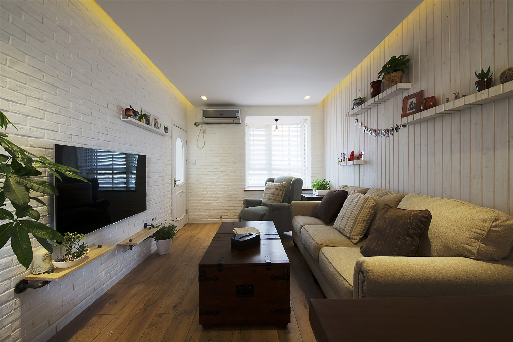二居室装修,混搭风格,70平米装修,5-10万装修,电视背景墙,白色