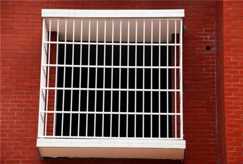 防盗窗多少钱一平方 防盗窗安装注意事项