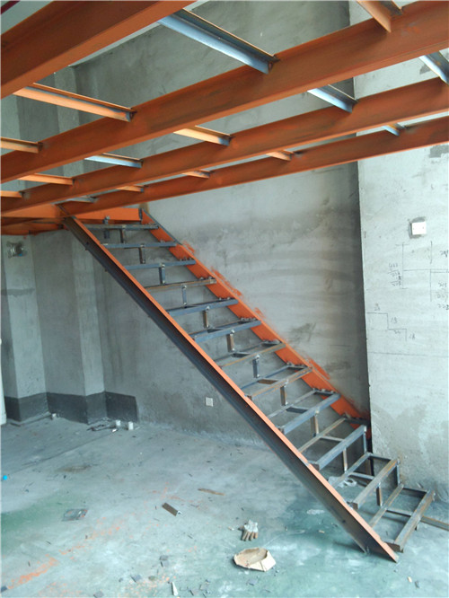 钢平台楼梯踏步焊法图片