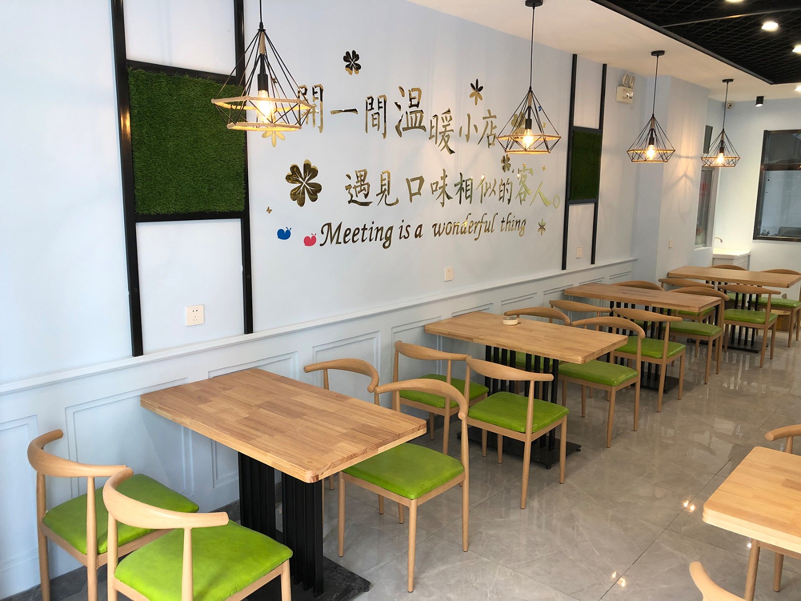 小型麻辣烫店装修风格图片