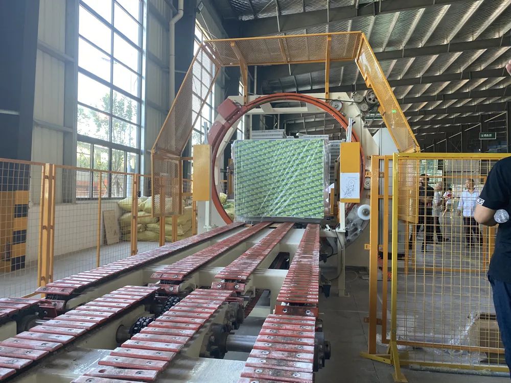 走进兔宝宝石膏板工厂品自主制造匠心之道