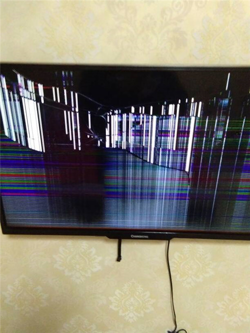 电视碎屏图片恶搞图片
