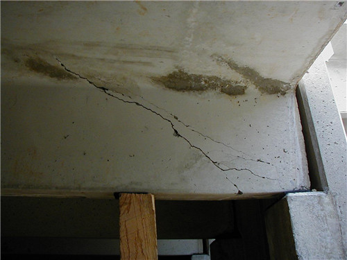 混凝土裂缝无痕修补方法是什么