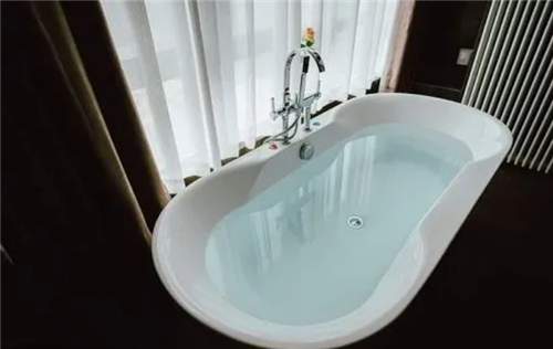 浴缸上水图解图片