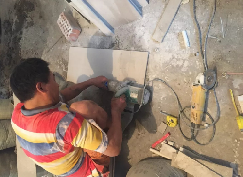 风水地砖入户门怎么做_入户地砖风水_风水地砖入户门图片